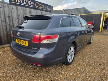 Used Toyota Avensis 2012 for sale - 79886123: Photo