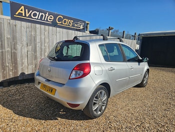 Used Renault Clio 2011 for sale - 76037328: Photo