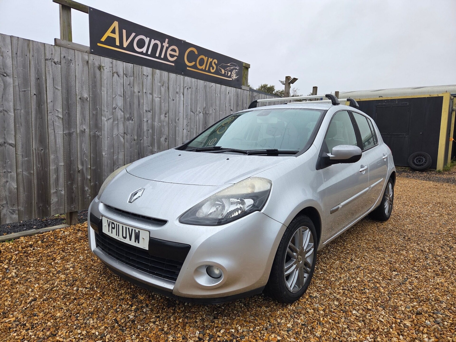 Used Renault Clio 2011 for sale - 76037328: Photo 7