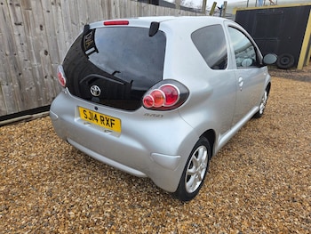 Used Toyota AYGO 2014 for sale - 76895899: Photo