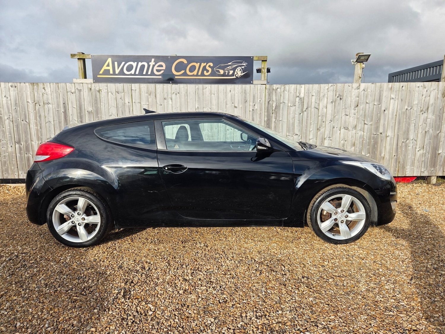 Used Hyundai Veloster 2012 for sale - 77421336: Photo 2