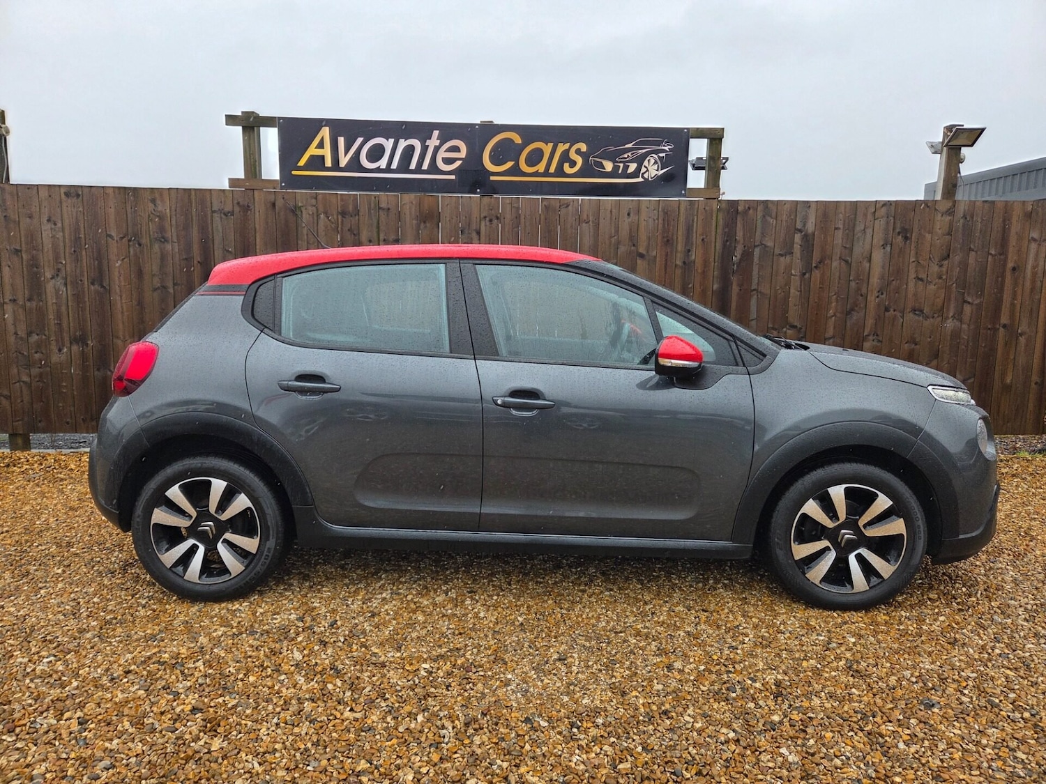 Used Citroen C3 2017 for sale - 76495472: Photo 2