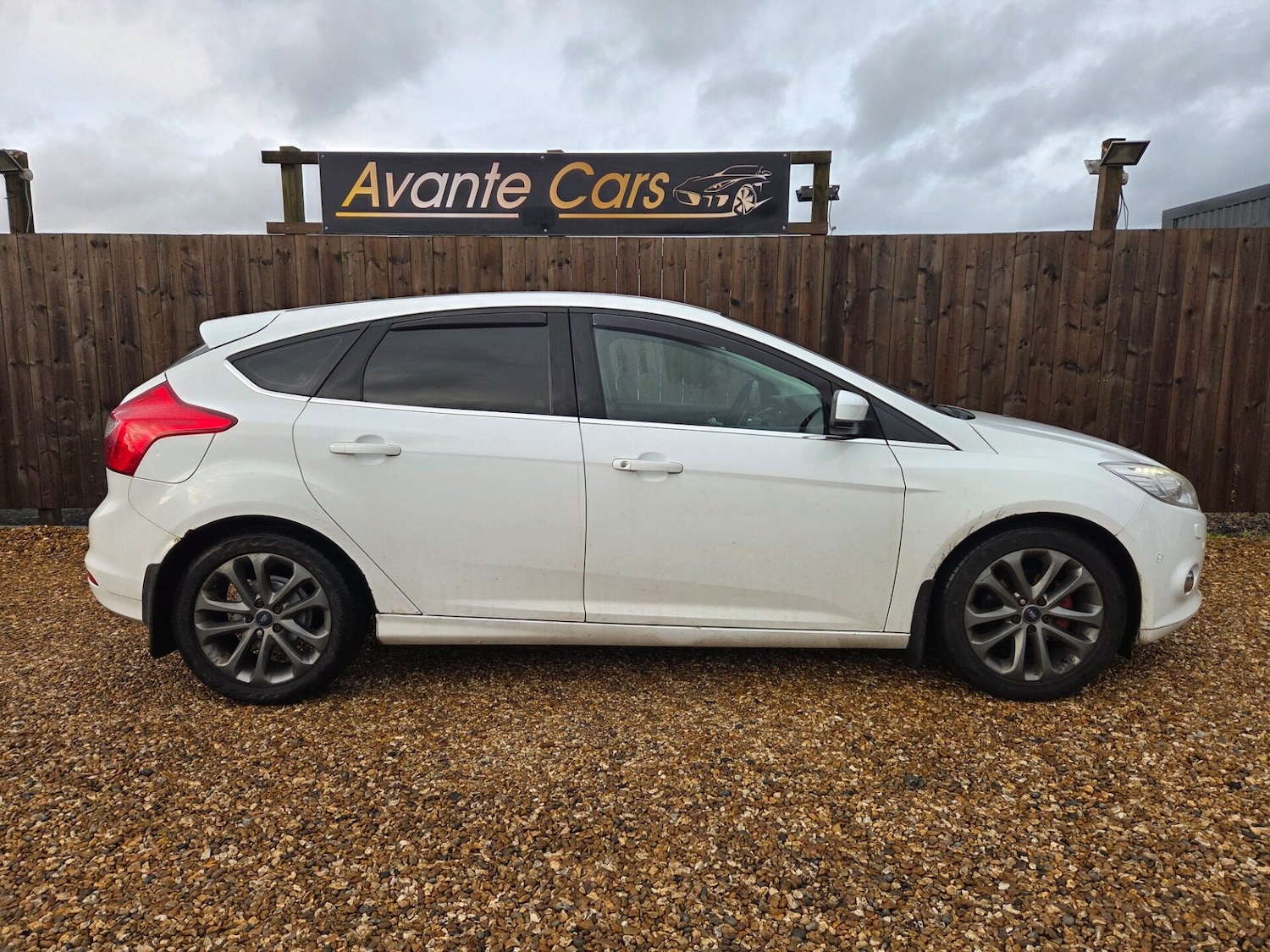 Used Ford Focus 2012 for sale - 76723974: Photo 2