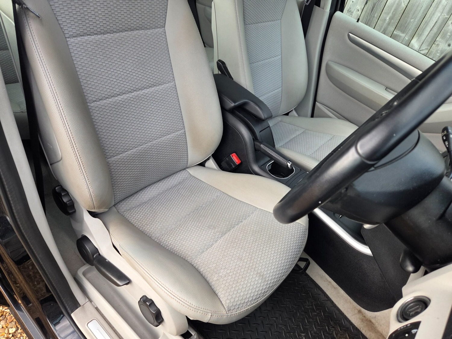 Used Mercedes-Benz A-Class 2011 for sale - 77945548: Photo 12