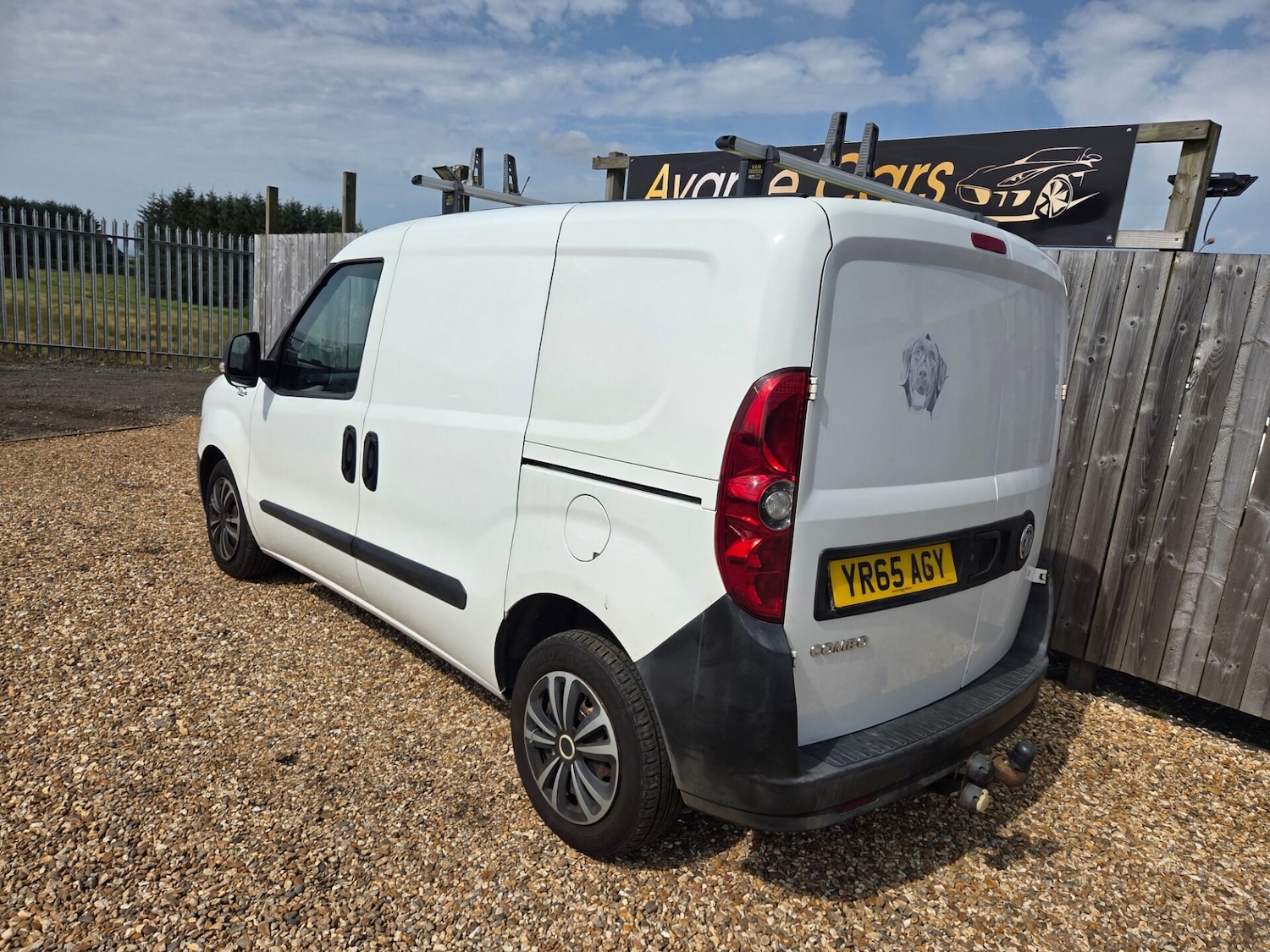 Used Vauxhall Combo 2015 for sale - 76040296: Photo 5