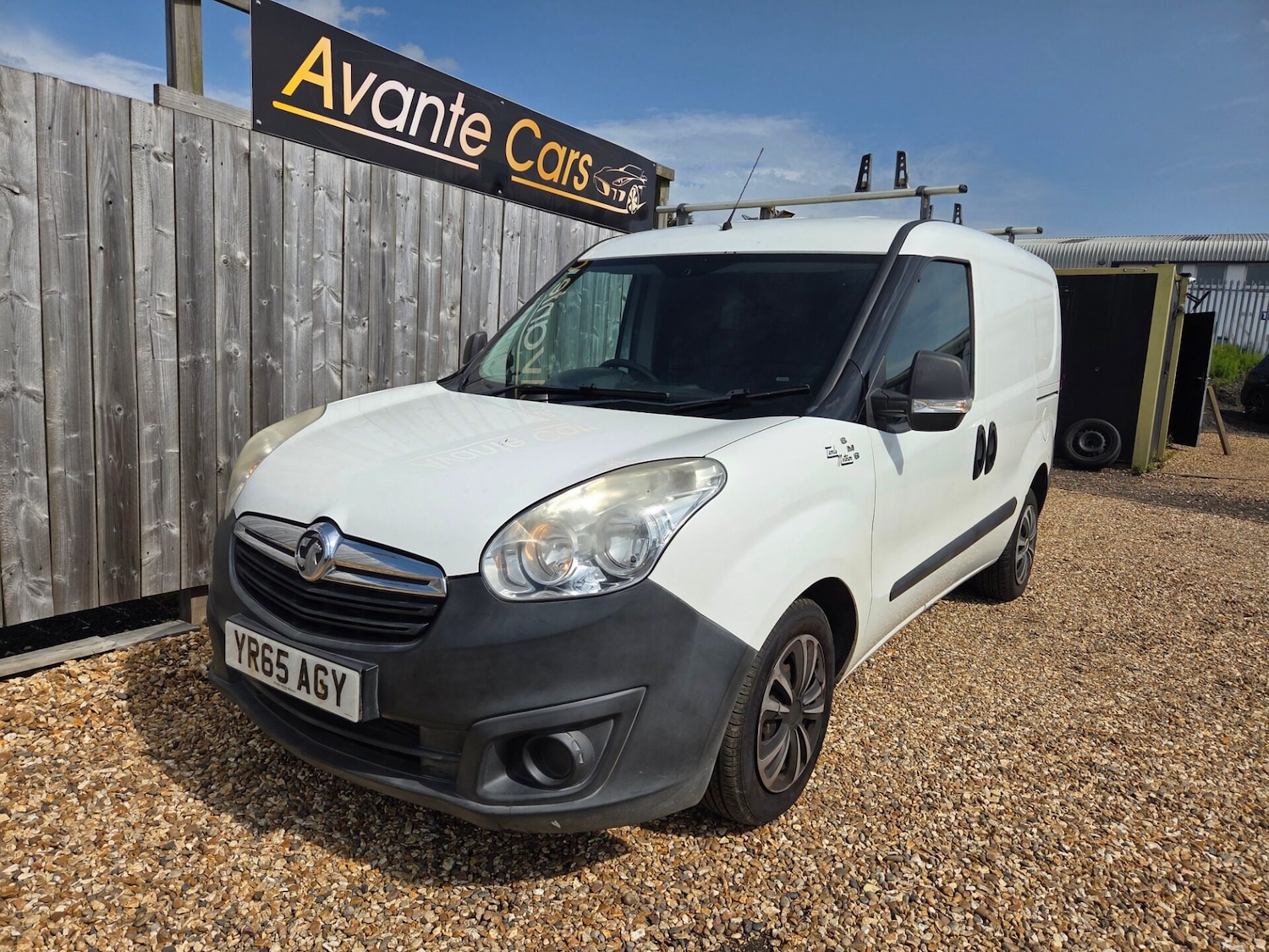 Used Vauxhall Combo 2015 for sale - 76040296: Photo 7