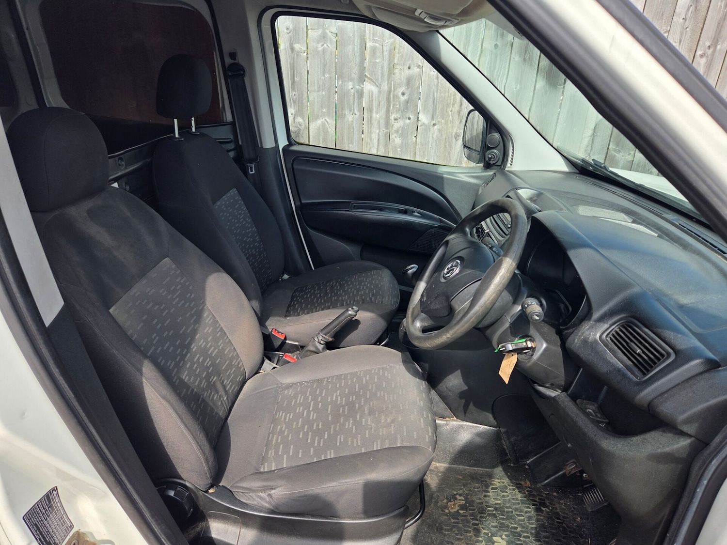 Used Vauxhall Combo 2015 for sale - 76040296: Photo 9