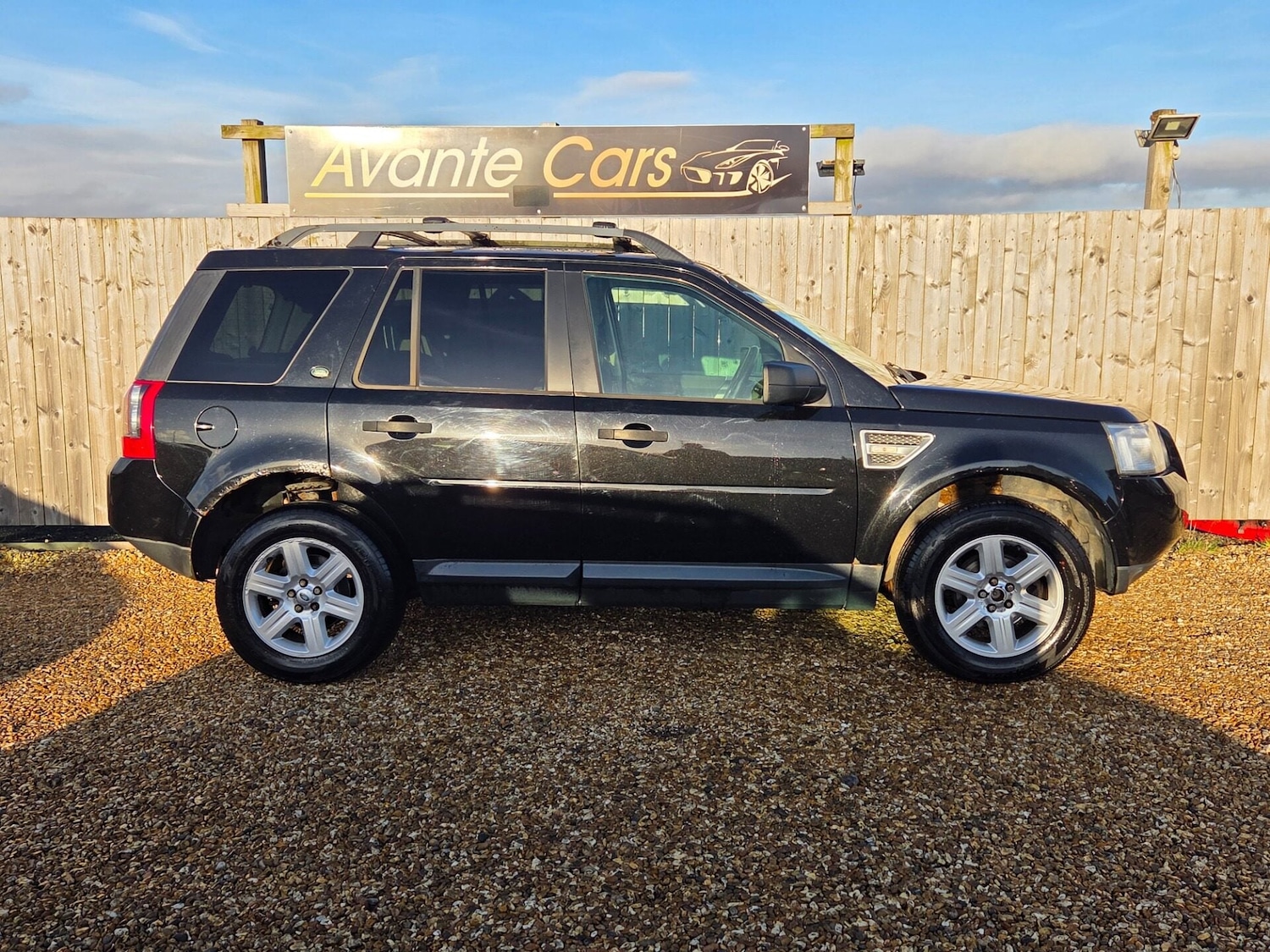 Used Land Rover Freelander 2010 for sale - 77012320: Photo 2