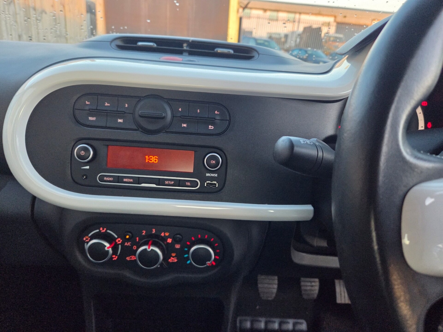 Used Renault Twingo 2015 for sale - 77107040: Photo 9