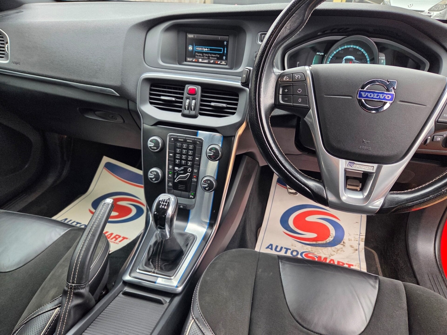 Used Volvo V40 2015 for sale - 77340668: Photo 14