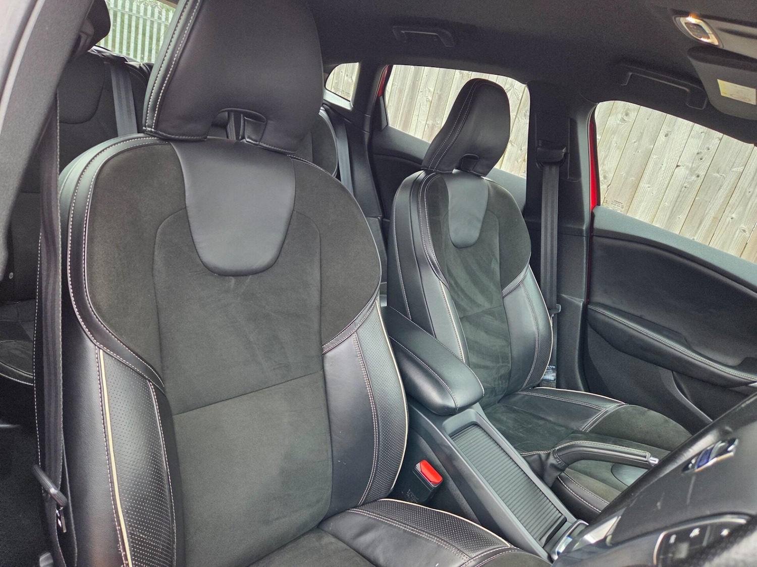 Used Volvo V40 2015 for sale - 77340668: Photo 15