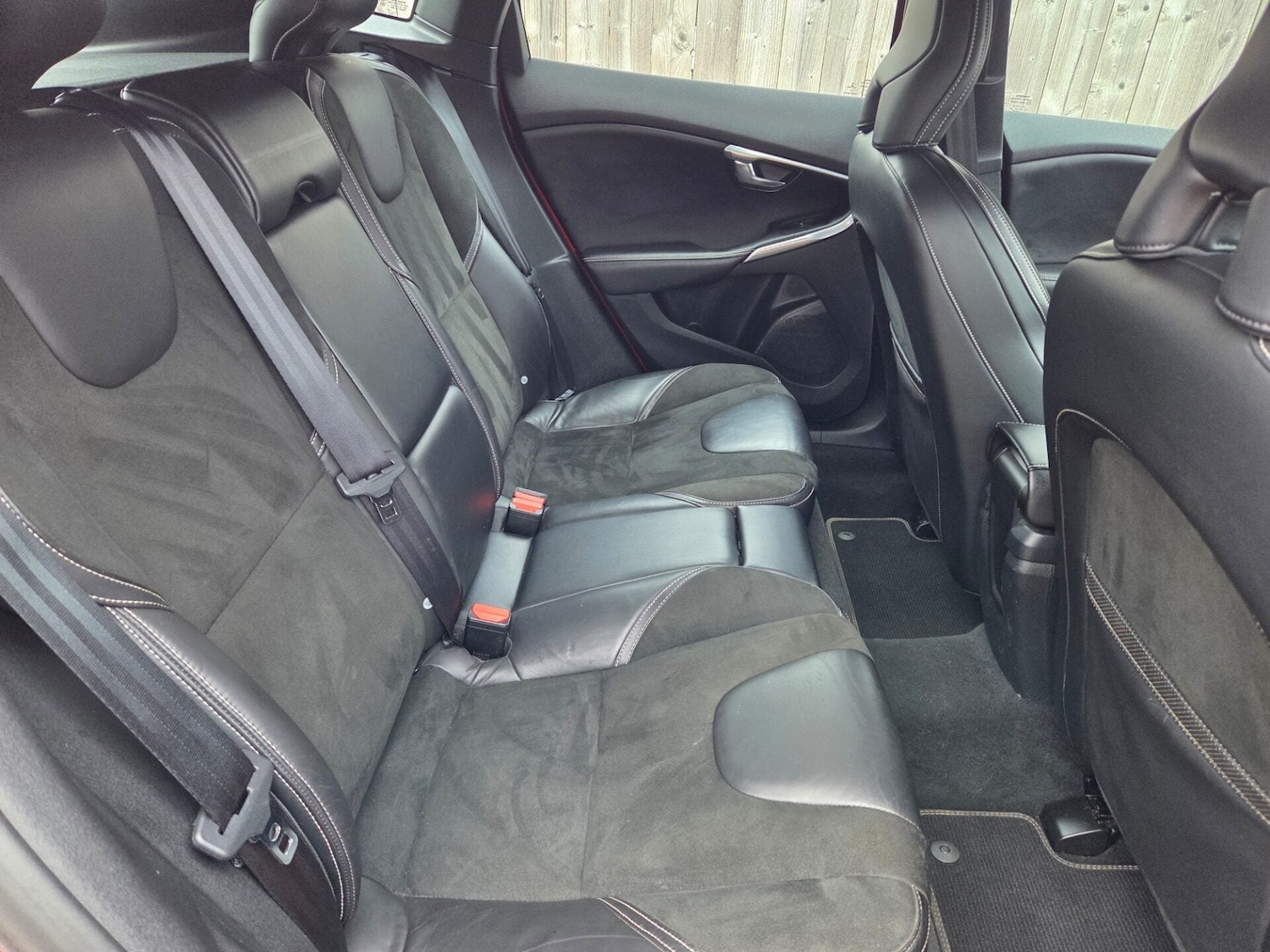 Used Volvo V40 2015 for sale - 77340668: Photo 17