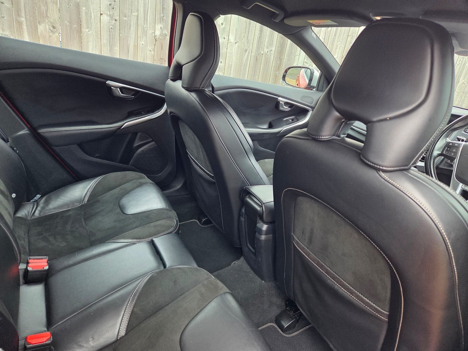 Used Volvo V40 2015 for sale - 77340668: Photo 18