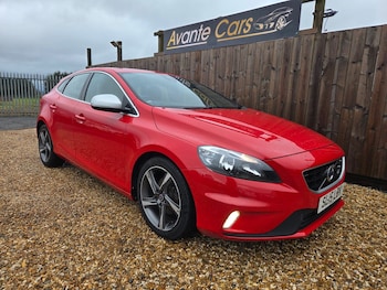 Used Volvo V40 2015 for sale - 77340668: Photo