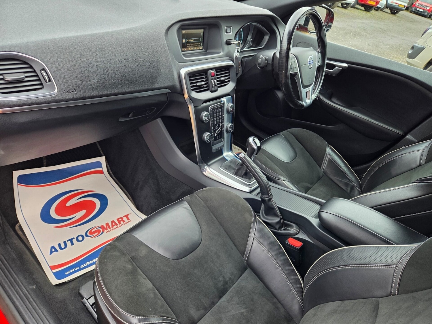 Used Volvo V40 2015 for sale - 77340668: Photo 29