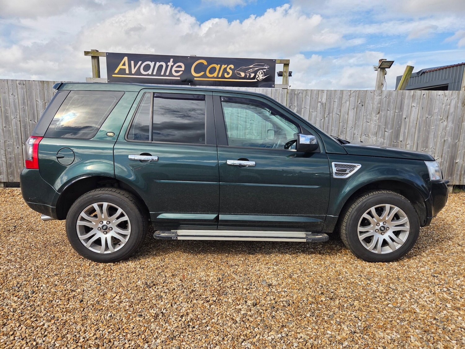 Used Land Rover Freelander 2009 for sale - 78145789: Photo 2