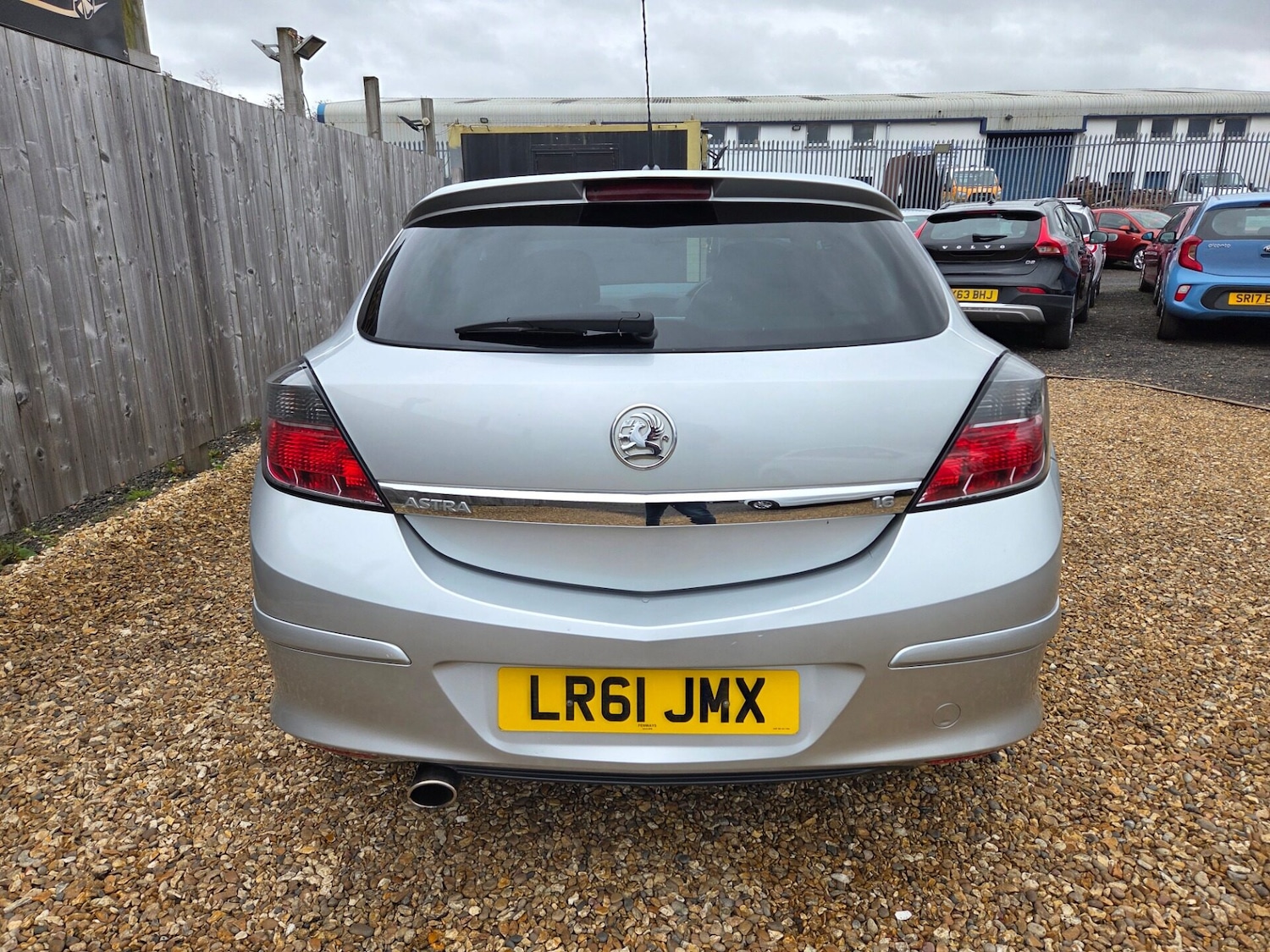 Used Vauxhall Astra 2011 for sale - 76895912: Photo 4