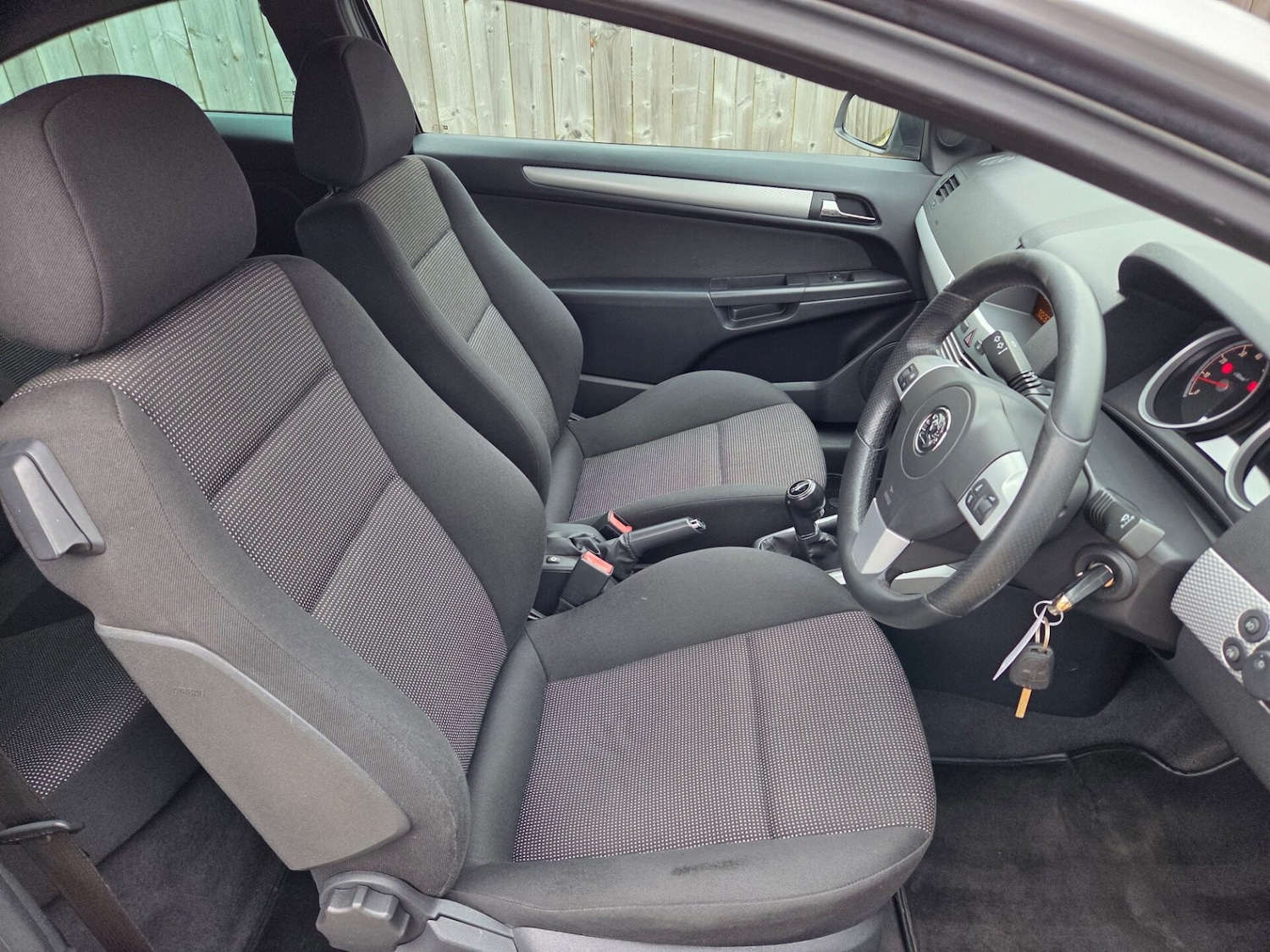 Used Vauxhall Astra 2011 for sale - 76895912: Photo 9