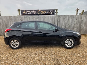 Used Hyundai i30 2014 for sale - 79812356: Photo