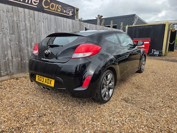 Used Hyundai Veloster 2013 for sale - 79447216: Photo