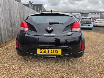 Used Hyundai Veloster 2013 for sale - 79447216: Photo