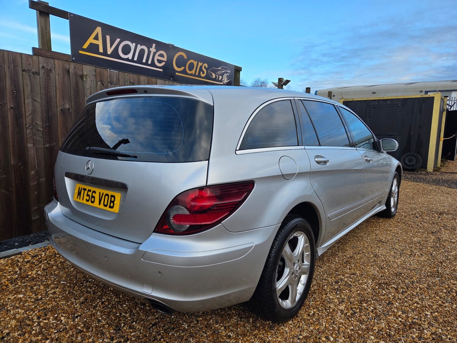 Used Mercedes-Benz R Class 2007 for sale - 76413850: Photo 3