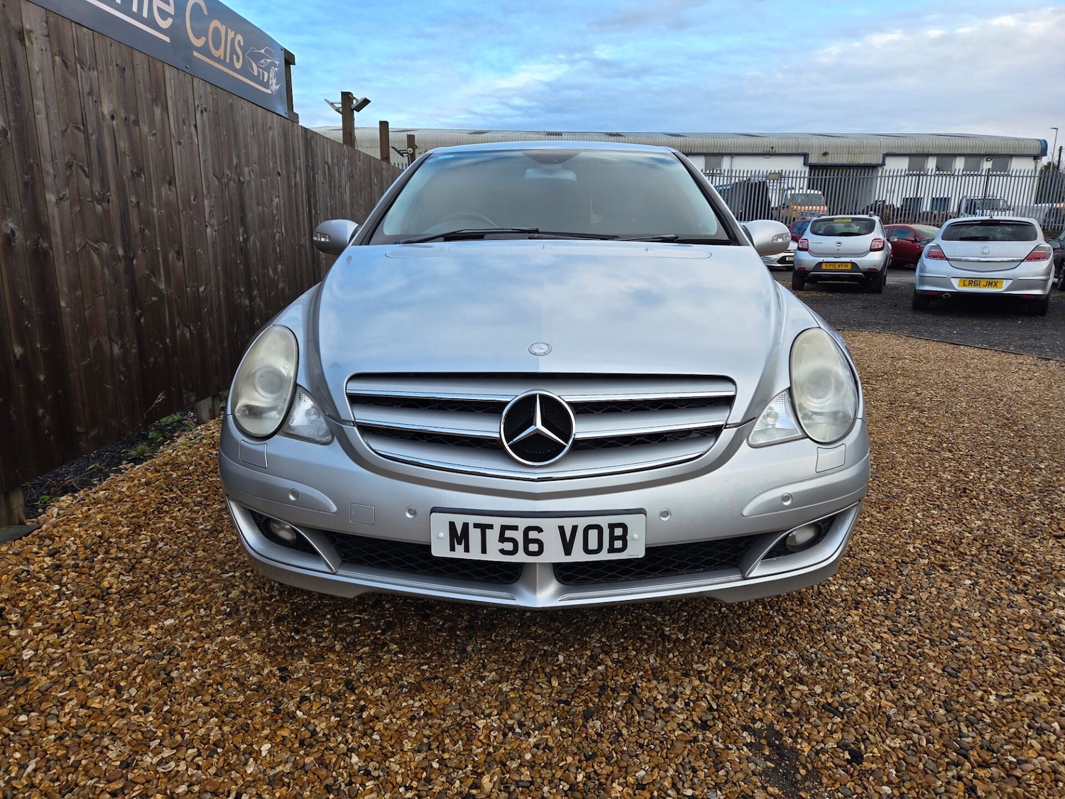 Used Mercedes-Benz R Class 2007 for sale - 76413850: Photo 8