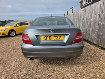 Used Mercedes-Benz C-Class 2011 for sale - 75694824: Photo