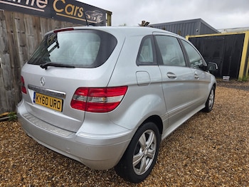 Used Mercedes-Benz B Class 2010 for sale - 78642155: Photo