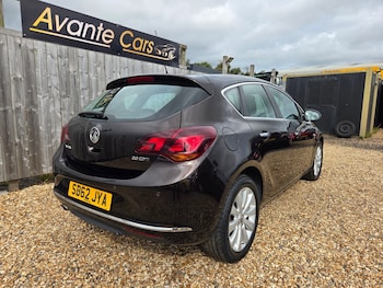 Used Vauxhall Astra 2012 for sale - 76040291: Photo