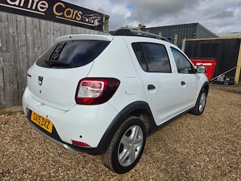 Used Dacia Sandero Stepway 2015 for sale - 79882389: Photo