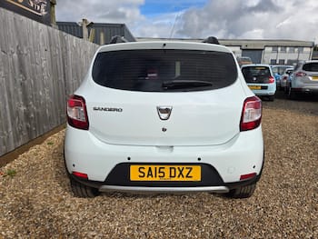 Used Dacia Sandero Stepway 2015 for sale - 79882389: Photo