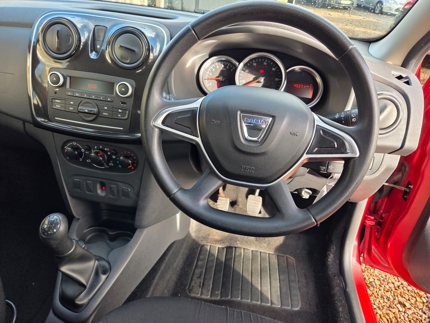 Used Dacia Sandero 2017 for sale - 76353736: Photo 12