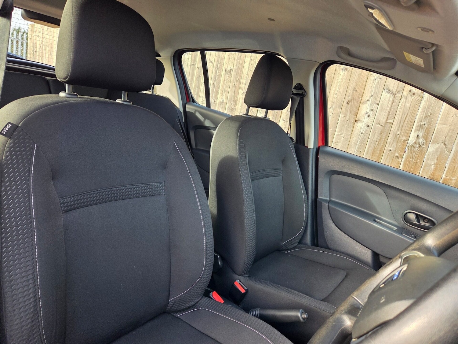 Used Dacia Sandero 2017 for sale - 76353736: Photo 15