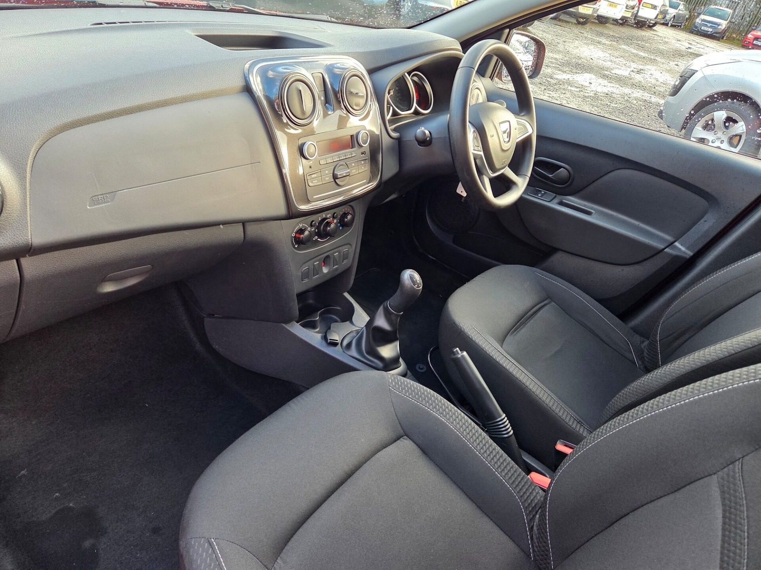 Used Dacia Sandero 2017 for sale - 76353736: Photo 30