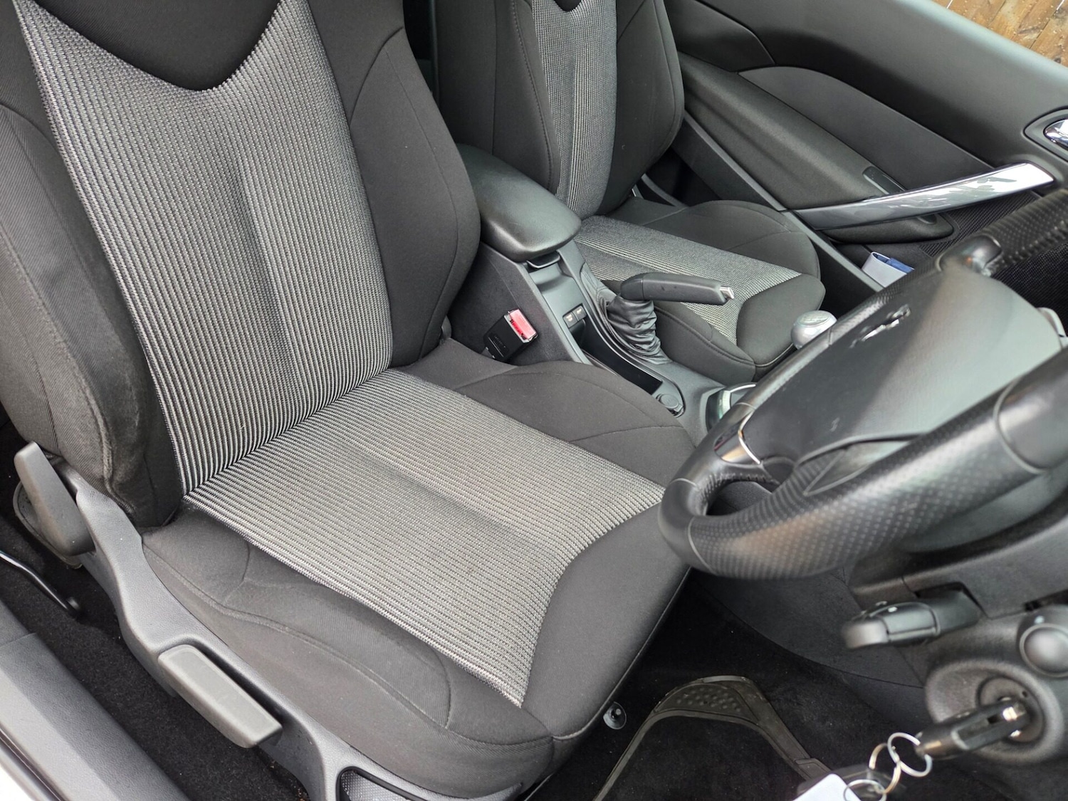 Used Peugeot 308 2013 for sale - 77208679: Photo 17