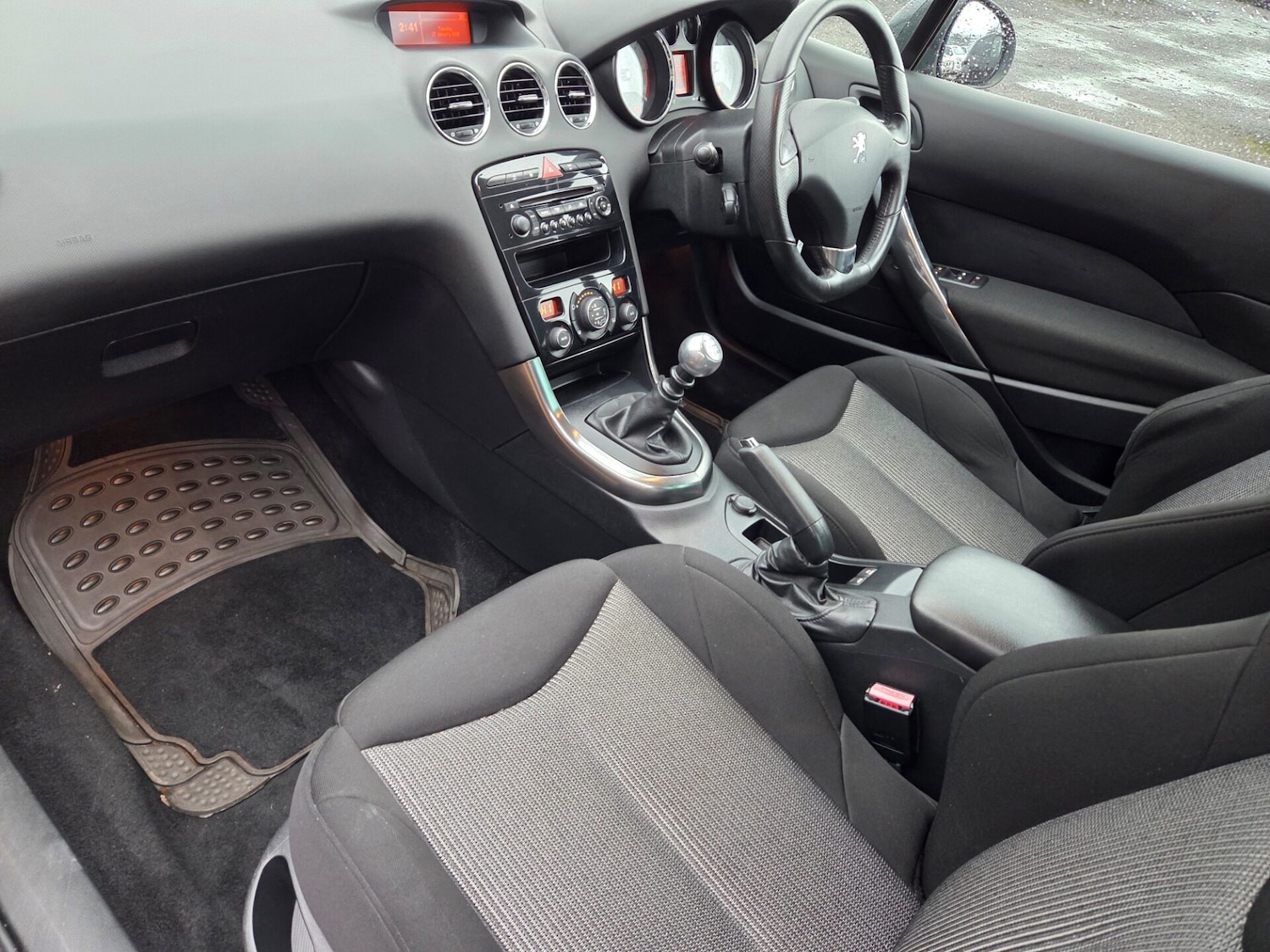 Used Peugeot 308 2013 for sale - 77208679: Photo 24