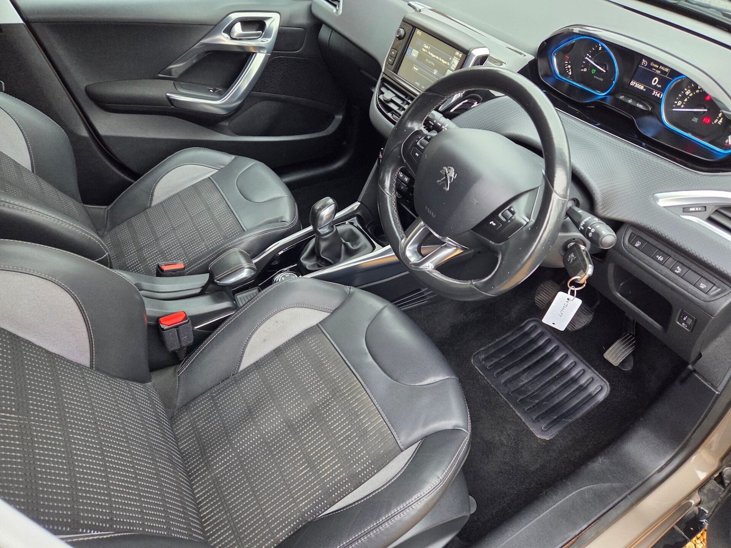 Used Peugeot 2008 2014 for sale - 76082173: Photo 10