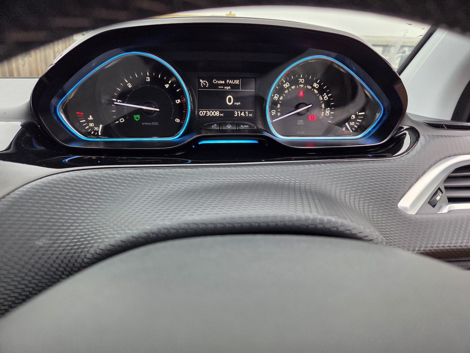 Used Peugeot 2008 2014 for sale - 76082173: Photo 13