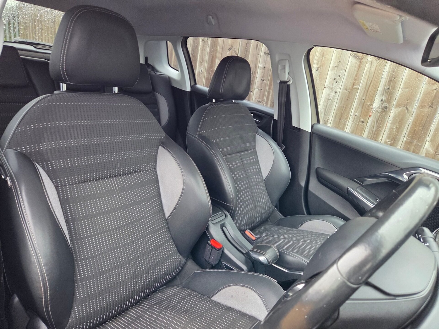 Used Peugeot 2008 2014 for sale - 76082173: Photo 15