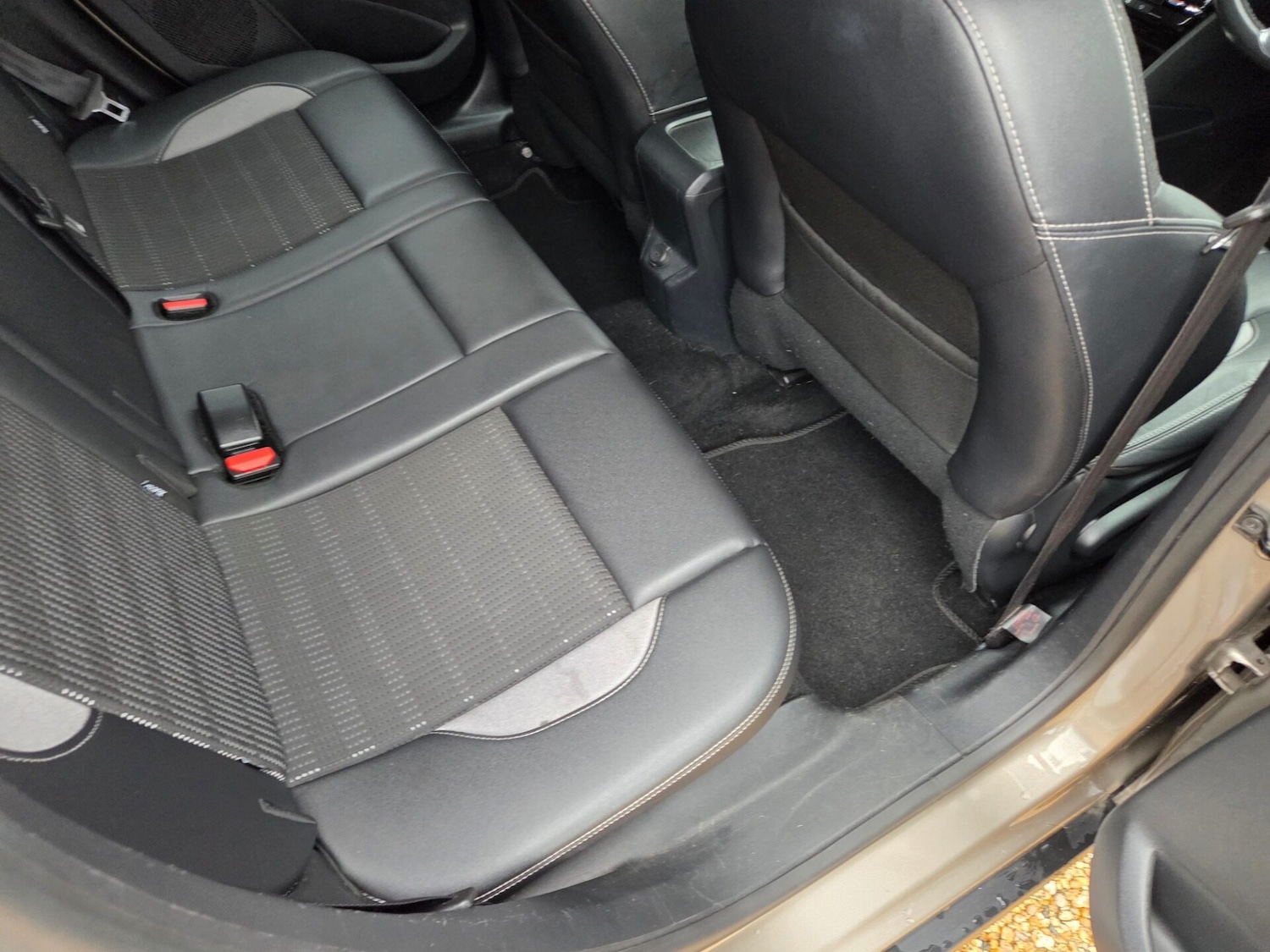 Used Peugeot 2008 2014 for sale - 76082173: Photo 19