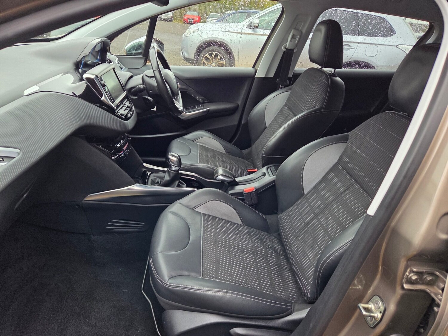 Used Peugeot 2008 2014 for sale - 76082173: Photo 26