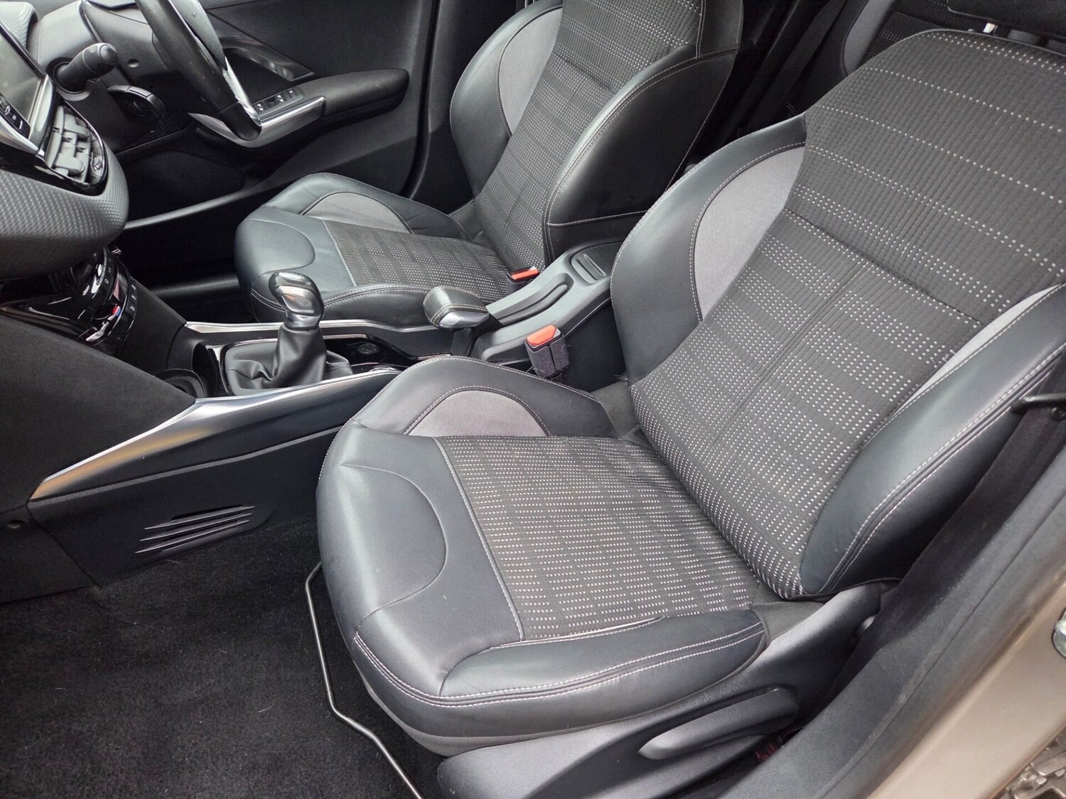 Used Peugeot 2008 2014 for sale - 76082173: Photo 28