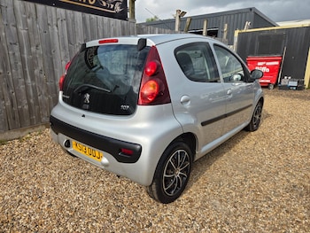 Used Peugeot 107 2013 for sale - 79620028: Photo