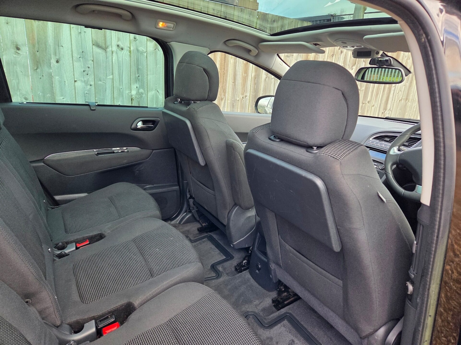 Used Peugeot 5008 2013 for sale - 76895913: Photo 19