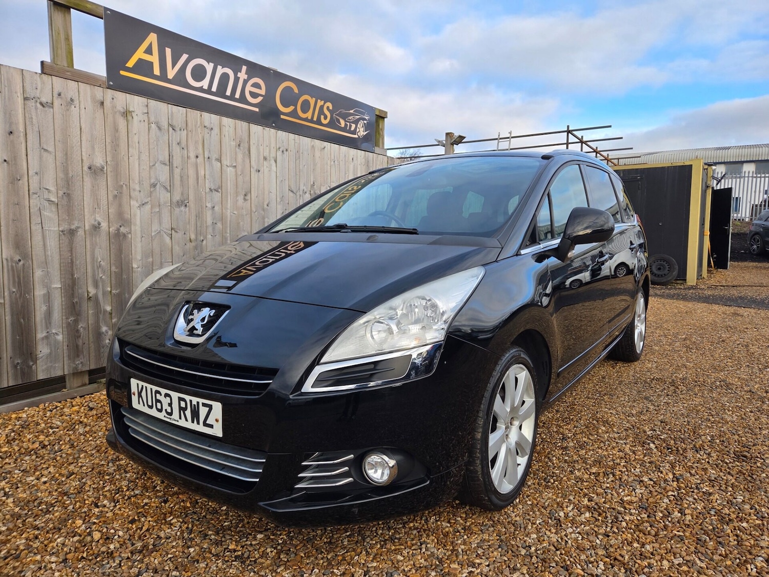 Used Peugeot 5008 2013 for sale - 76895913: Photo 7