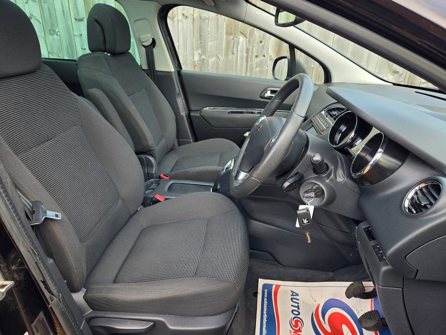 Used Peugeot 5008 2013 for sale - 76895913: Photo 9