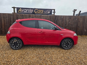 Used Chrysler Ypsilon 2013 for sale - 78944515: Photo