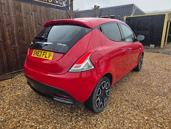Used Chrysler Ypsilon 2013 for sale - 78944515: Photo