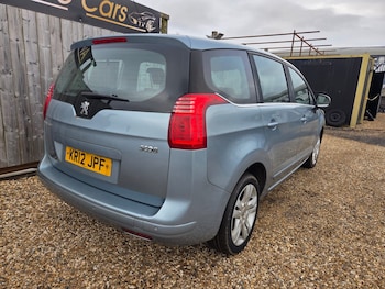 Used Peugeot 5008 2012 for sale - 77605421: Photo